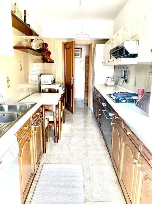 Golden Valley House 4-8 Pax - Box Auto Metro B1 Conca D'Oro Treno Val D'Ala Rome Apartment