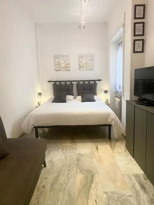Golden Valley House 4-8 Pax - Box Auto Metro B1 Conca D'Oro Treno Val D'Ala Rome