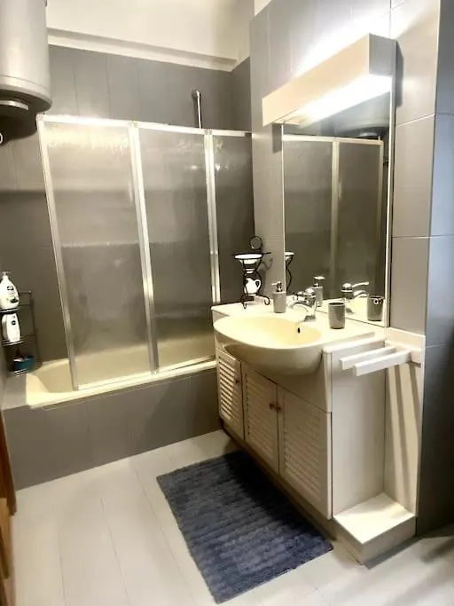 Golden Valley House 4-8 Pax - Box Auto Metro B1 Conca D'Oro Treno Val D'Ala Rome Apartment
