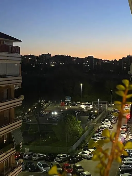 Apartment Golden Valley House 4-8 Pax - Box Auto Metro B1 Conca D'Oro Treno Val D'Ala Rome
