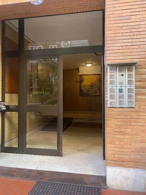 Golden Valley House 4-8 Pax - Box Auto Metro B1 Conca D'Oro Treno Val D'Ala Rome