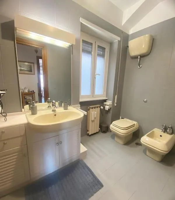 Apartment Golden Valley House 4-8 Pax - Box Auto Metro B1 Conca D'Oro Treno Val D'Ala Rome