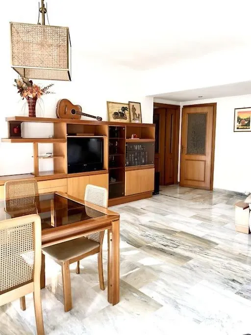 Apartment Golden Valley House 4-8 Pax - Box Auto Metro B1 Conca D'Oro Treno Val D'Ala Rome